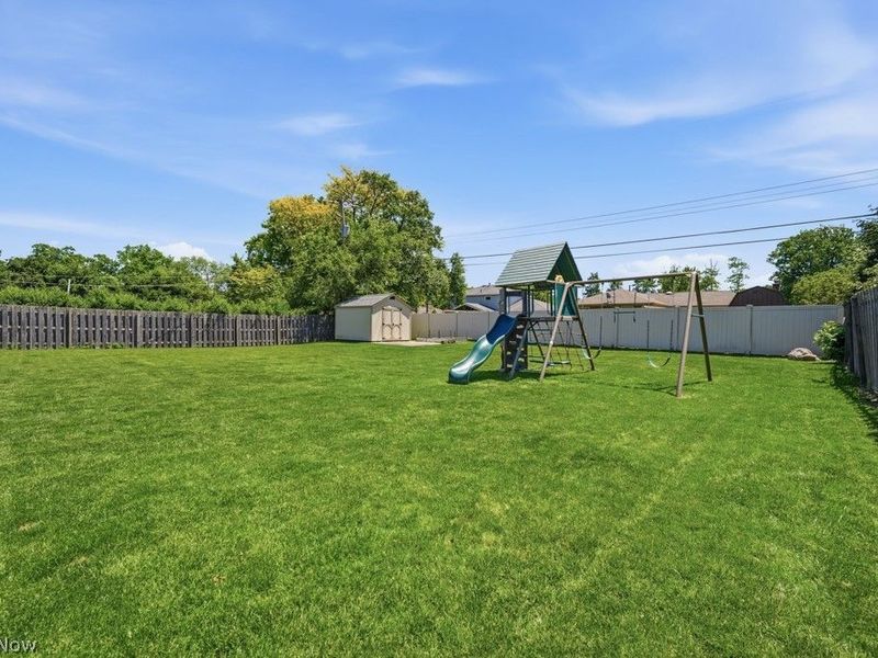 4480 Vezber Drive , Seven Hills, OH 44131 Photo 42