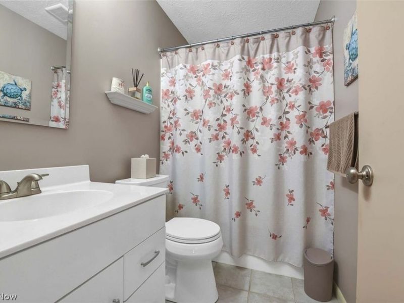 13964 Olde Orchard Road , Strongsville, OH 44136 Photo 27