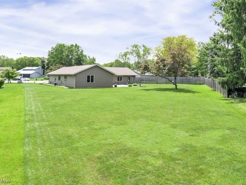 13964 Olde Orchard Road , Strongsville, OH 44136 Photo 4