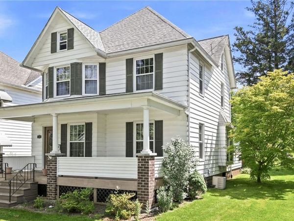 221 S Mercer Avenue , Sharpsville, PA 16150