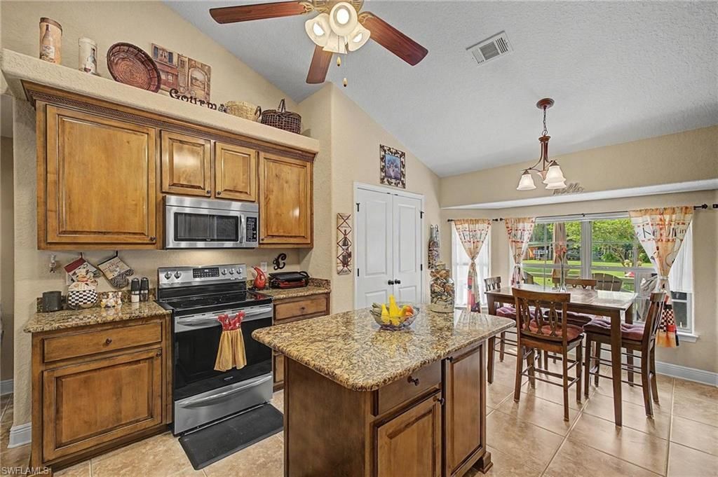 9915 Nichols Lake Rd, Milton, FL 32583 Photo