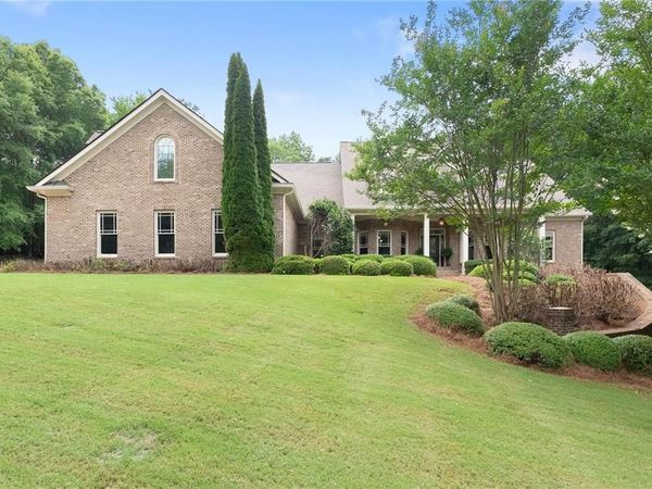 1178 Antrim Glen Drive, Hoschton, GA 30548