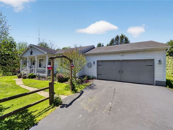 20 Rose Lane, Fulton, NY 13069