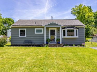 48 Macon Drive, Rochester, NY 14623