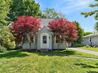 34 Seacliffe Road, Rochester, NY 14622