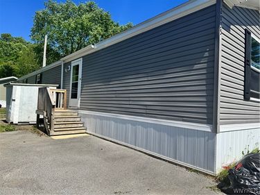 2035 Hemstreet Road , East Aurora, NY 14052