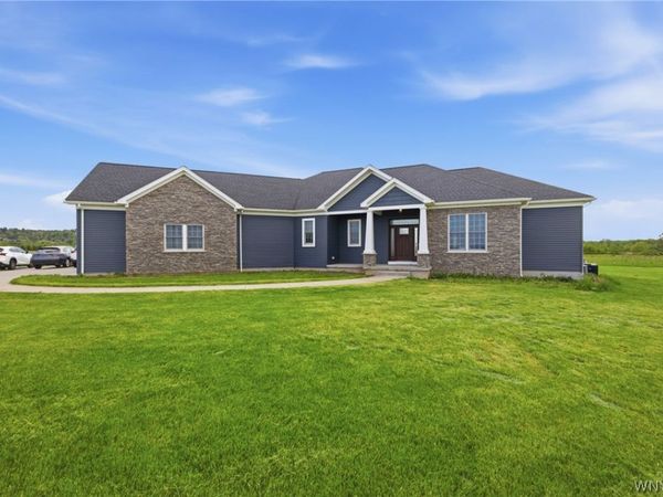 4596 Green Road, Lockport, NY 14094