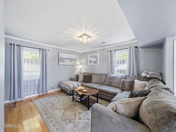 47 Kendall Drive, Parlin, NJ 08859
