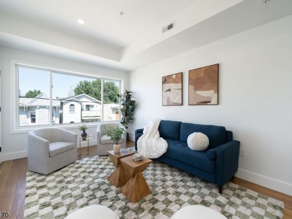 67 Virginia Ave, Unit 3, Jersey, NJ 07304