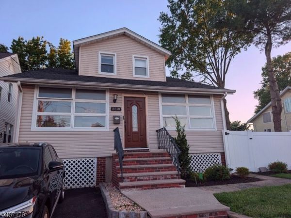 2518 Hawthorne Ave, Union, NJ 07083