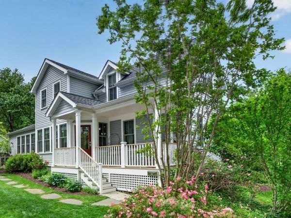 89 Myrtle Ave, Millburn, NJ 07041