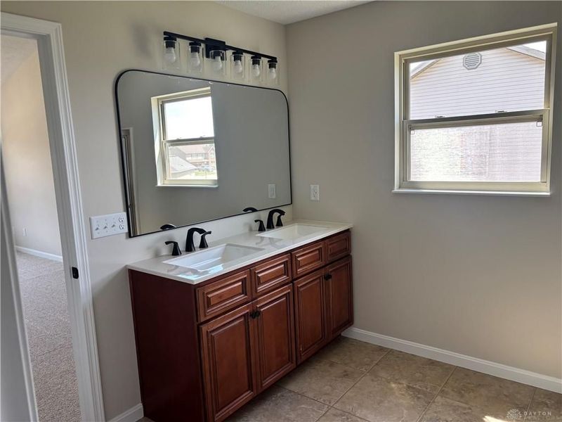 127 Timber Ridge Drive, Carlisle, OH 45005 Photo 17