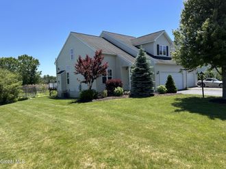 4A Breezy Pointe Drive Halfmoon, NY 12065