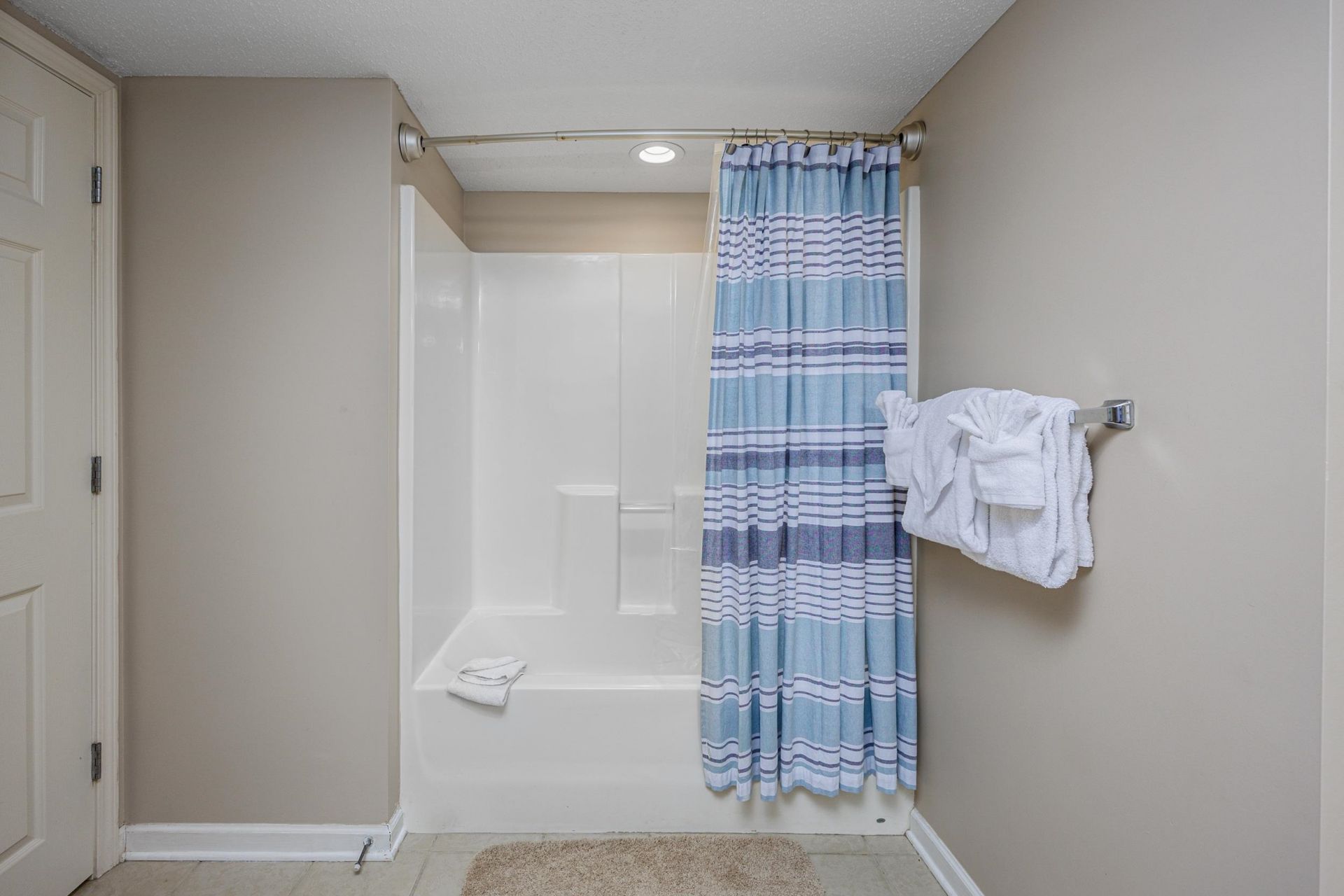 2151 Bridgeview Ct.  Photo 22
