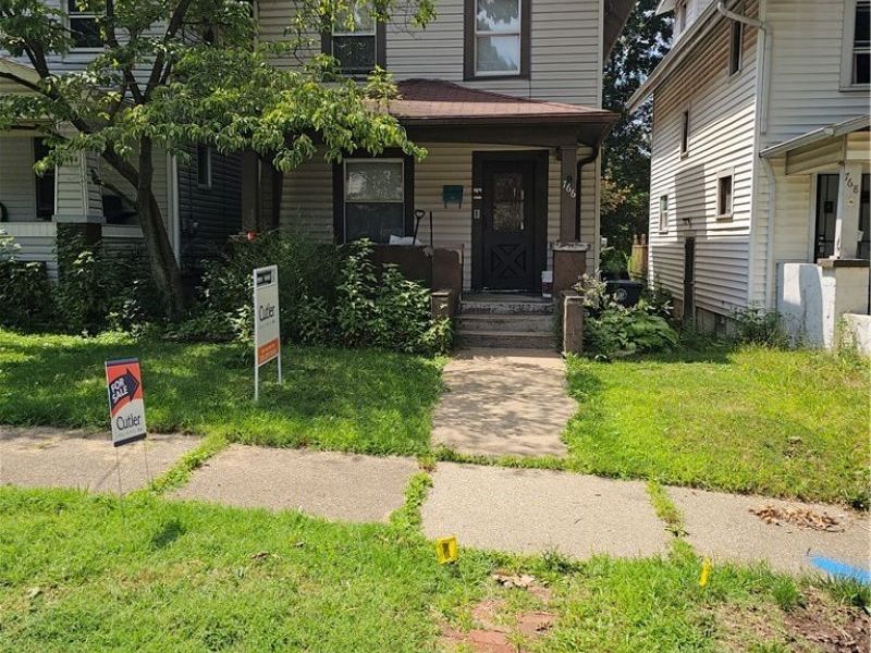 766 Garfield Street, Akron, OH 44310 Photo 2