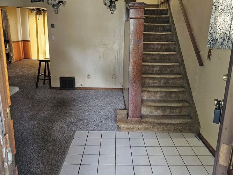 766 Garfield Street, Akron, OH 44310 Photo 6