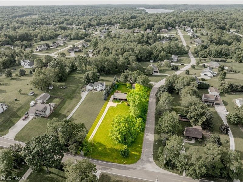 207 Mount Pleasant Road, Green, OH 44216 Photo 2