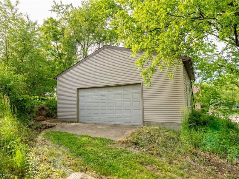 207 Mount Pleasant Road, Green, OH 44216 Photo 31