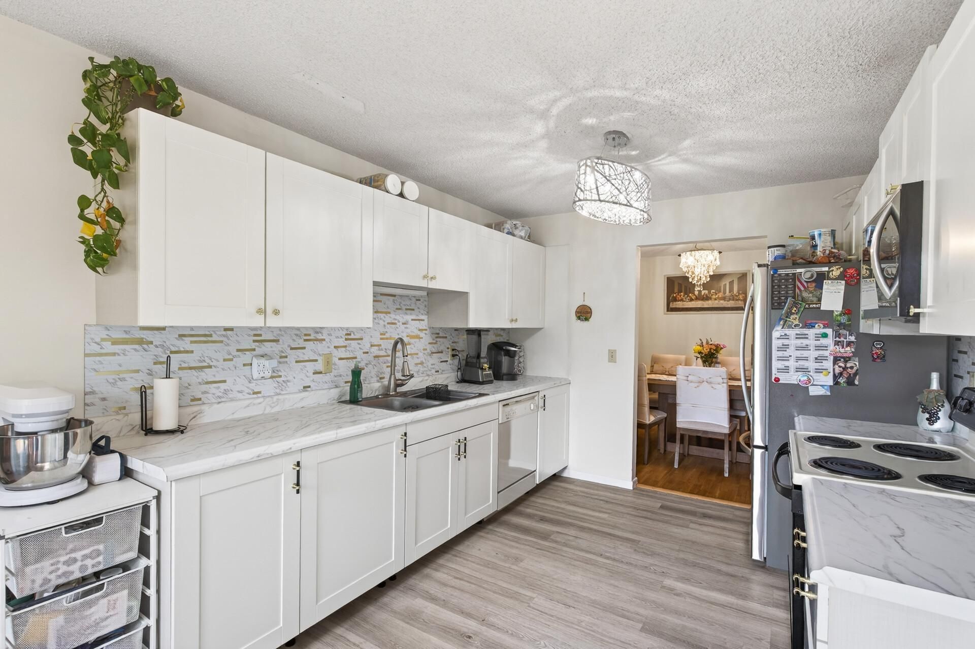5267 Balmoral Lane , Bloomington, MN 55437