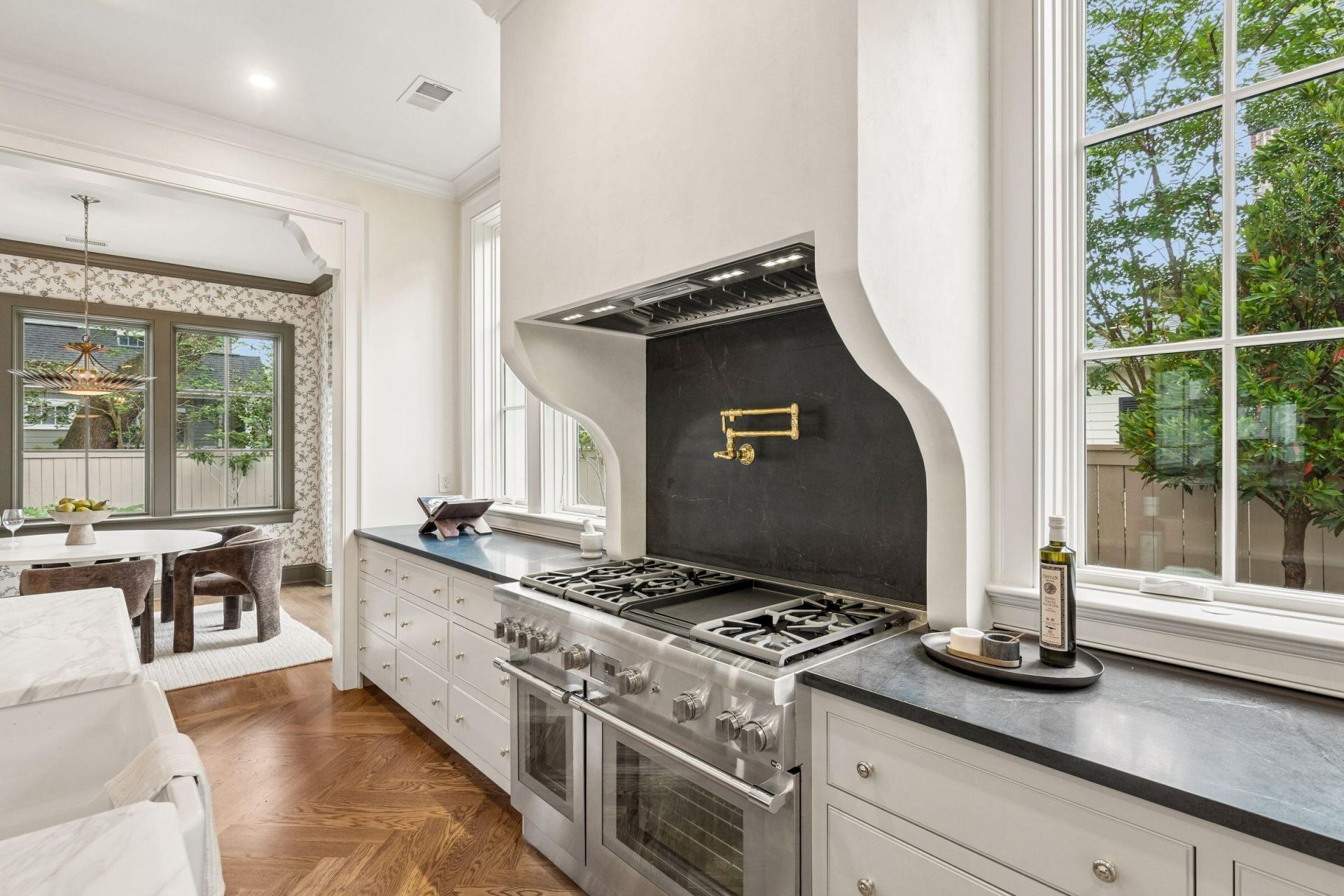 1323 Wayne Street Photo 16