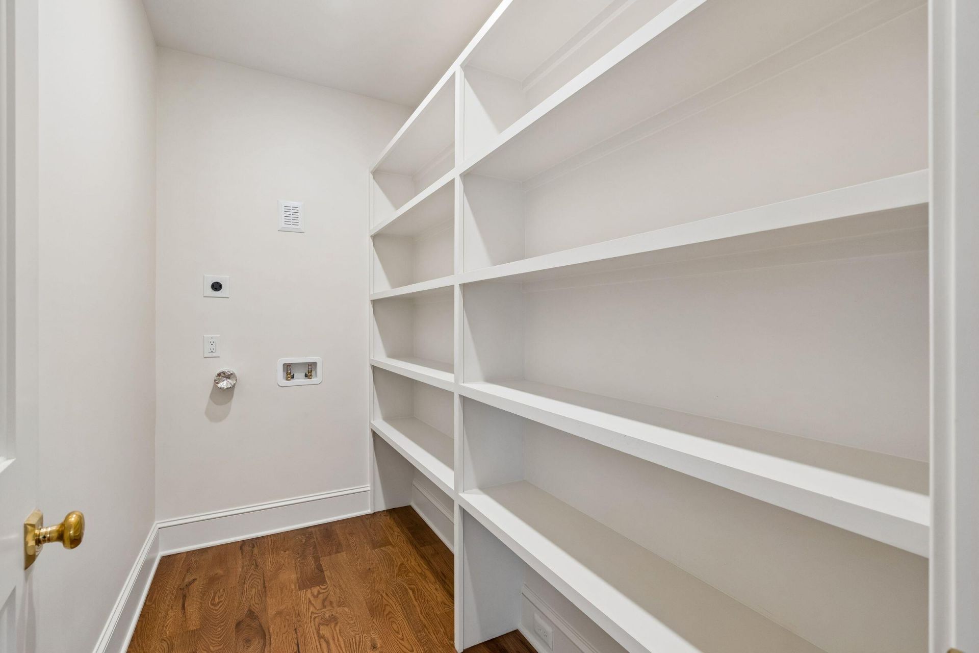 1323 Wayne Street Photo 49