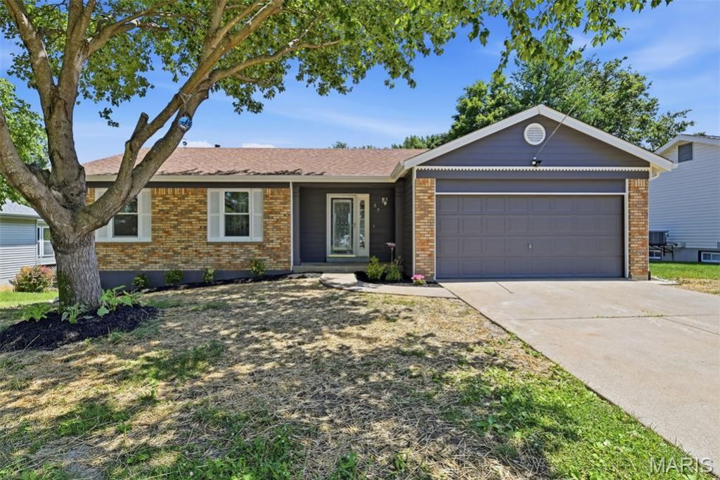 57 Valley View Drive, Saint Peters, MO 63376 Main Photo