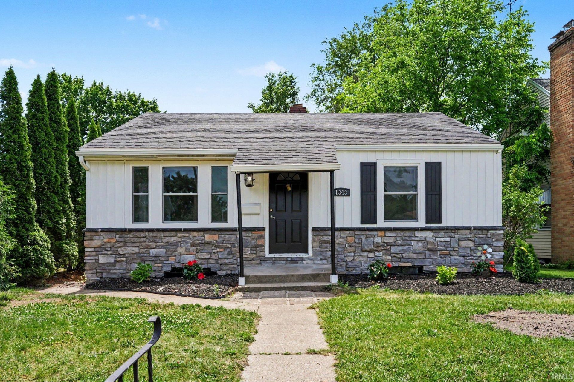 1348 E Donald Street, South Bend, IN 46613 Main Photo