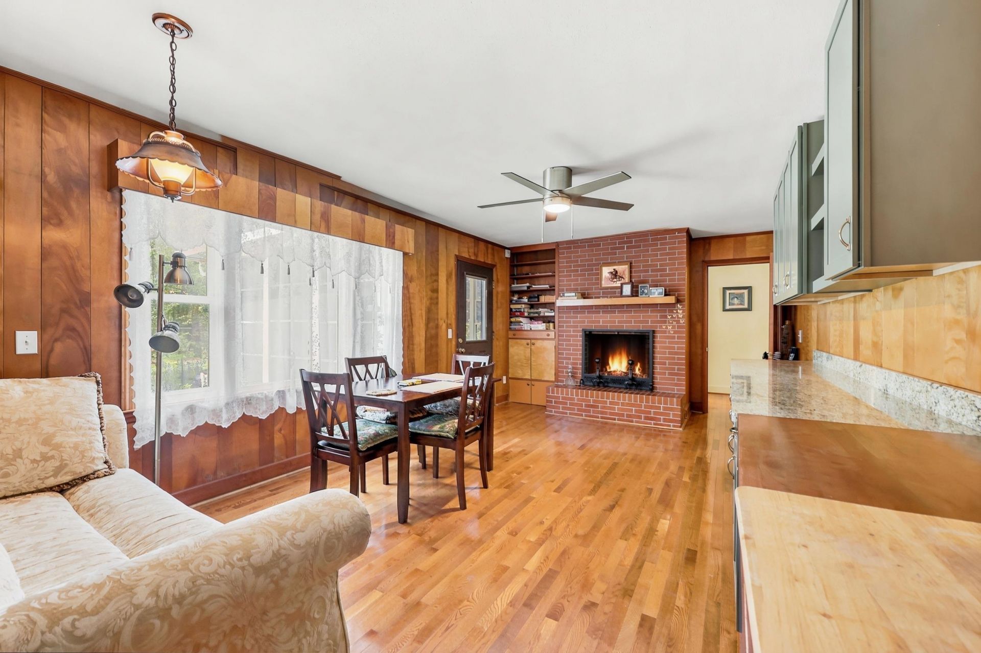 205 W Raft St. Photo 10