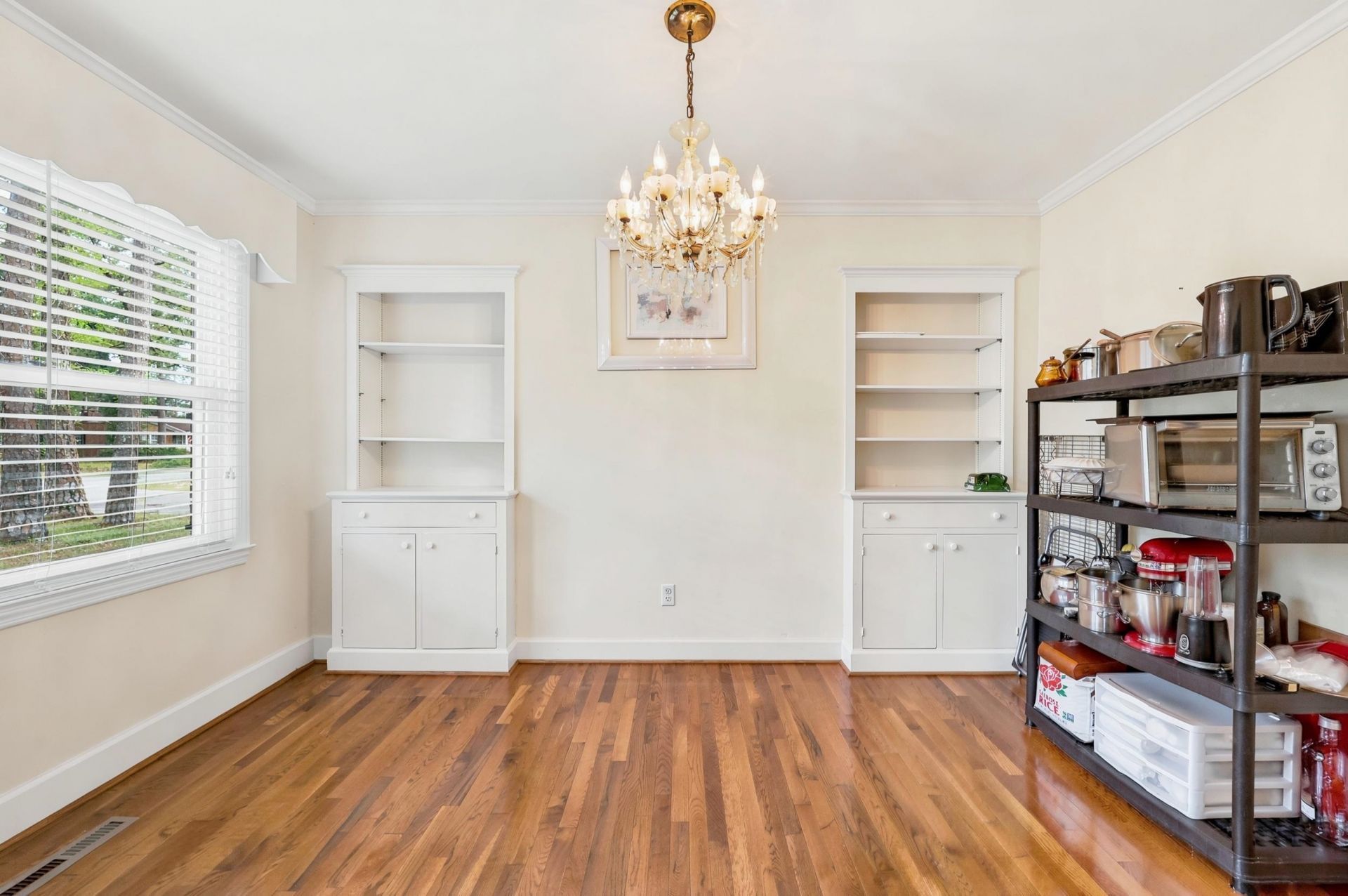 205 W Raft St. Photo 8