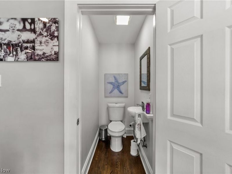 560 Elmwood Road, Bay Village, OH 44140 Photo 15