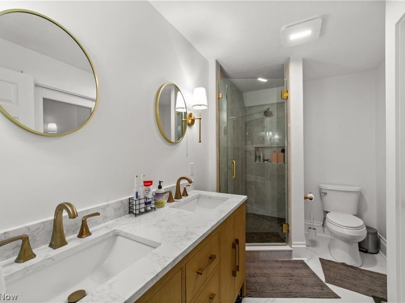 560 Elmwood Road, Bay Village, OH 44140 Photo 20