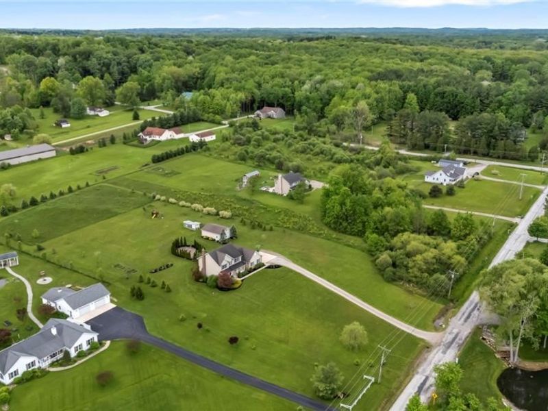 14353 Radcliffe Road, Chardon, OH 44024 Photo 46