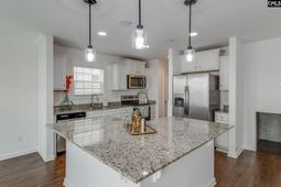 760 Dawsons Park Way  photo 4