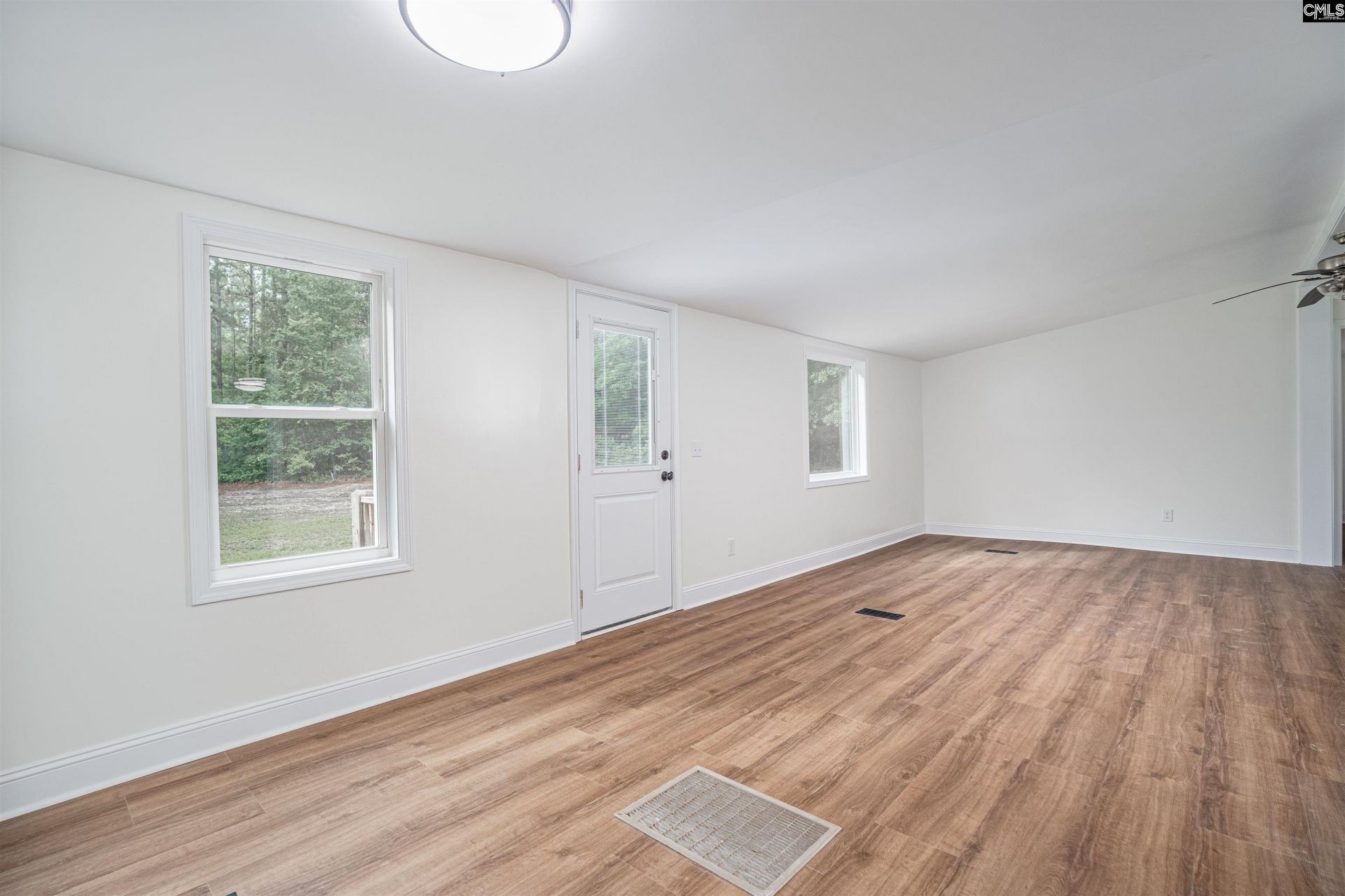 1101 Founders Road Photo 12