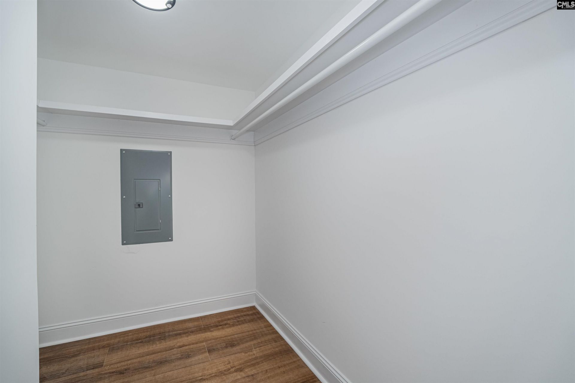 1101 Founders Road Photo 20