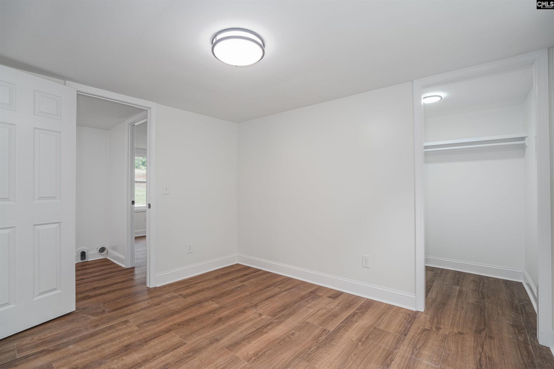 1101 Founders Road Photo 25