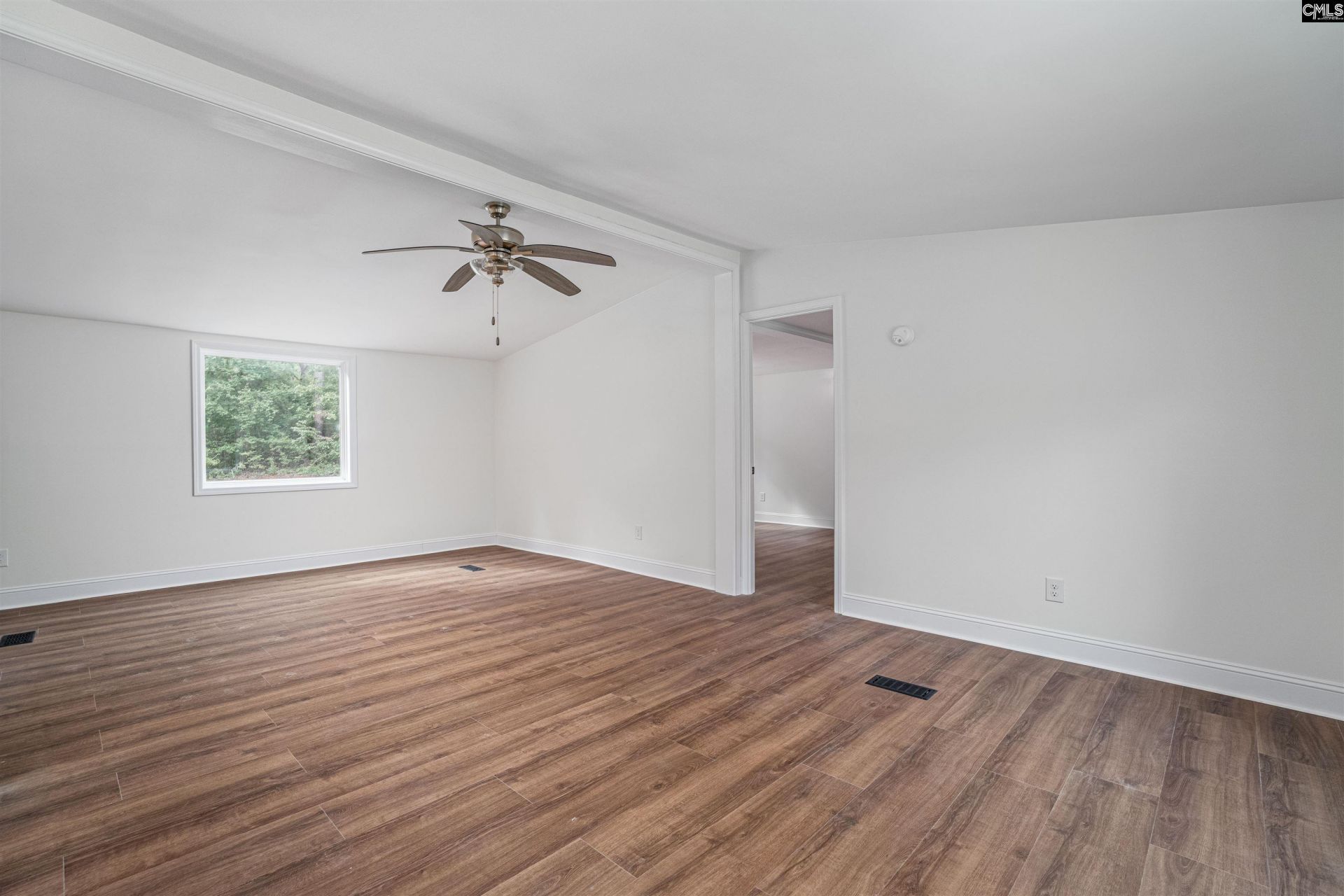 1101 Founders Road Photo 7