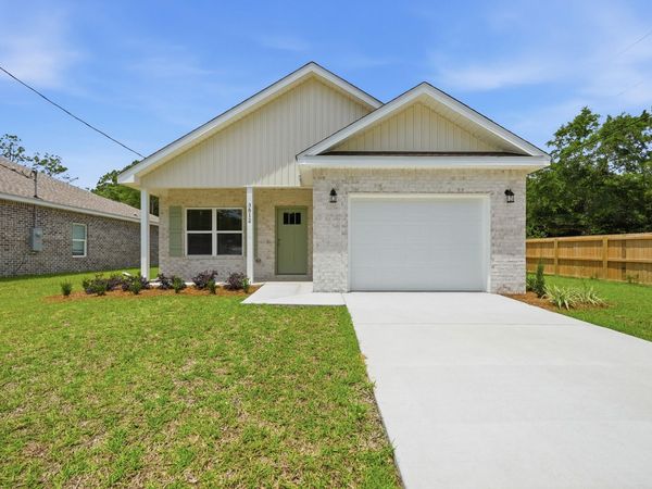 3812 Golden Acres Circle, Crestview, FL 32539