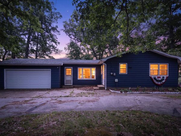 5770 W US Highway 12, Buchanan, MI 49107