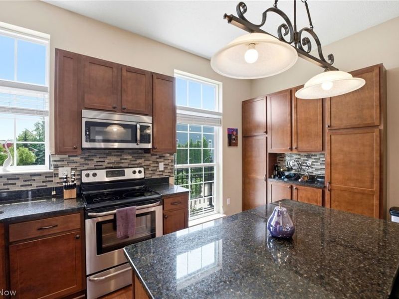 6 Grandview Drive , Rocky River, OH 44116 Photo 10