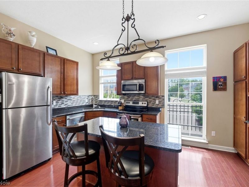 6 Grandview Drive , Rocky River, OH 44116 Photo 7