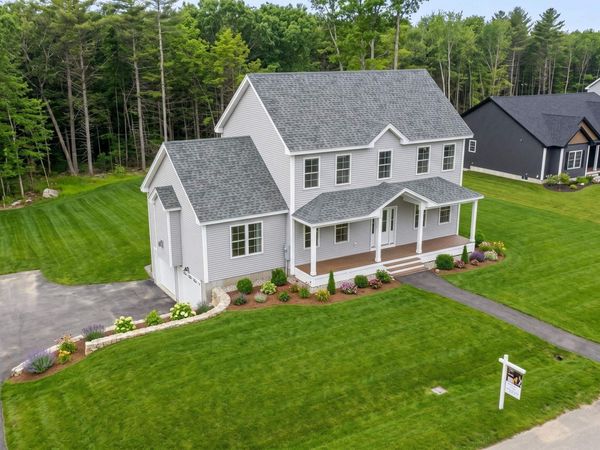 10 Blaisdell Court, Raymond, NH 03077