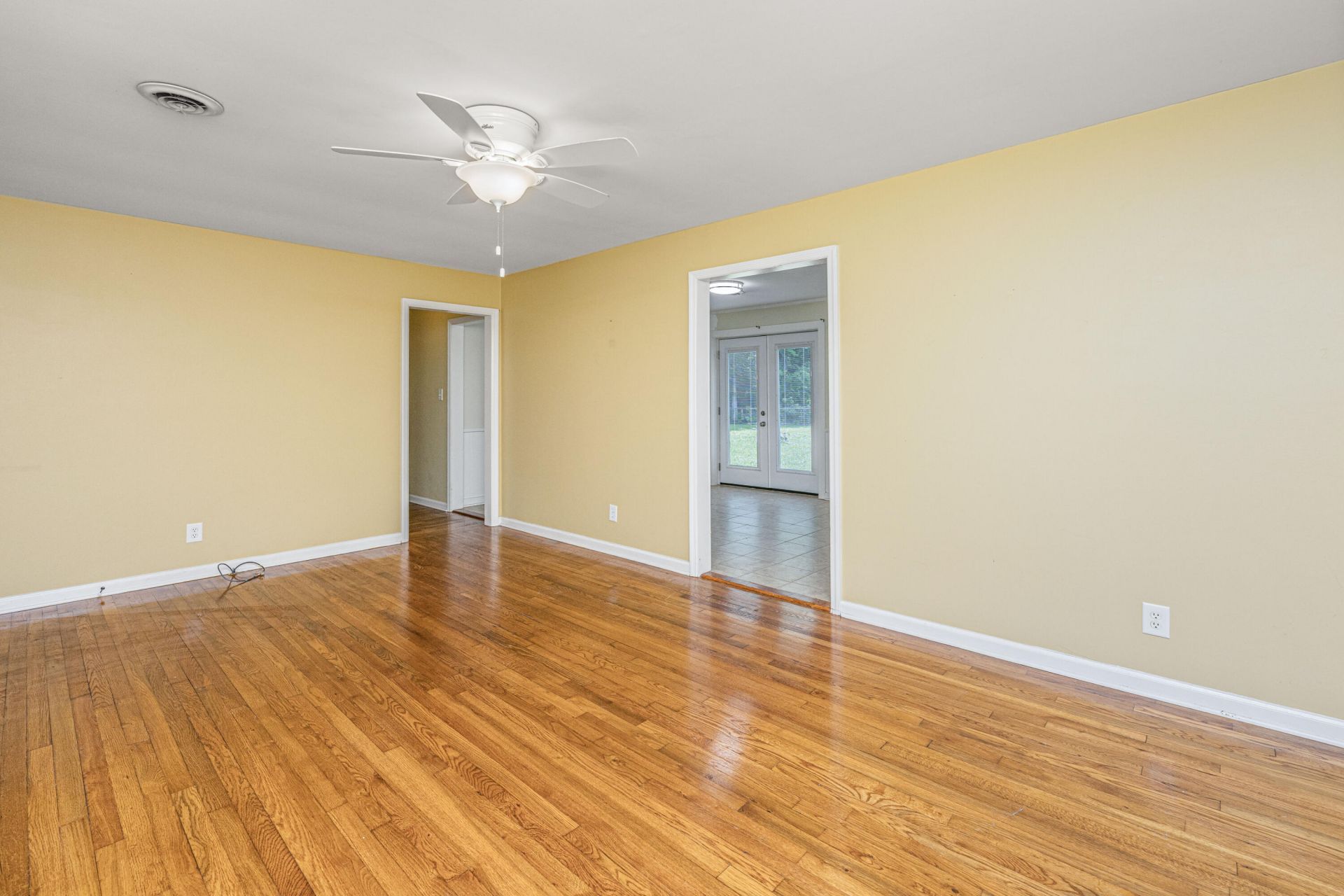 7372 Commodore Road Photo 17