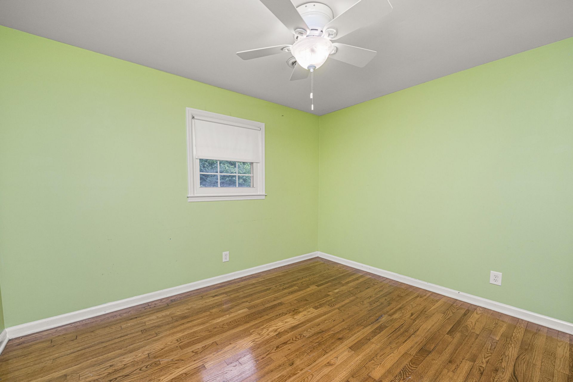 7372 Commodore Road Photo 30