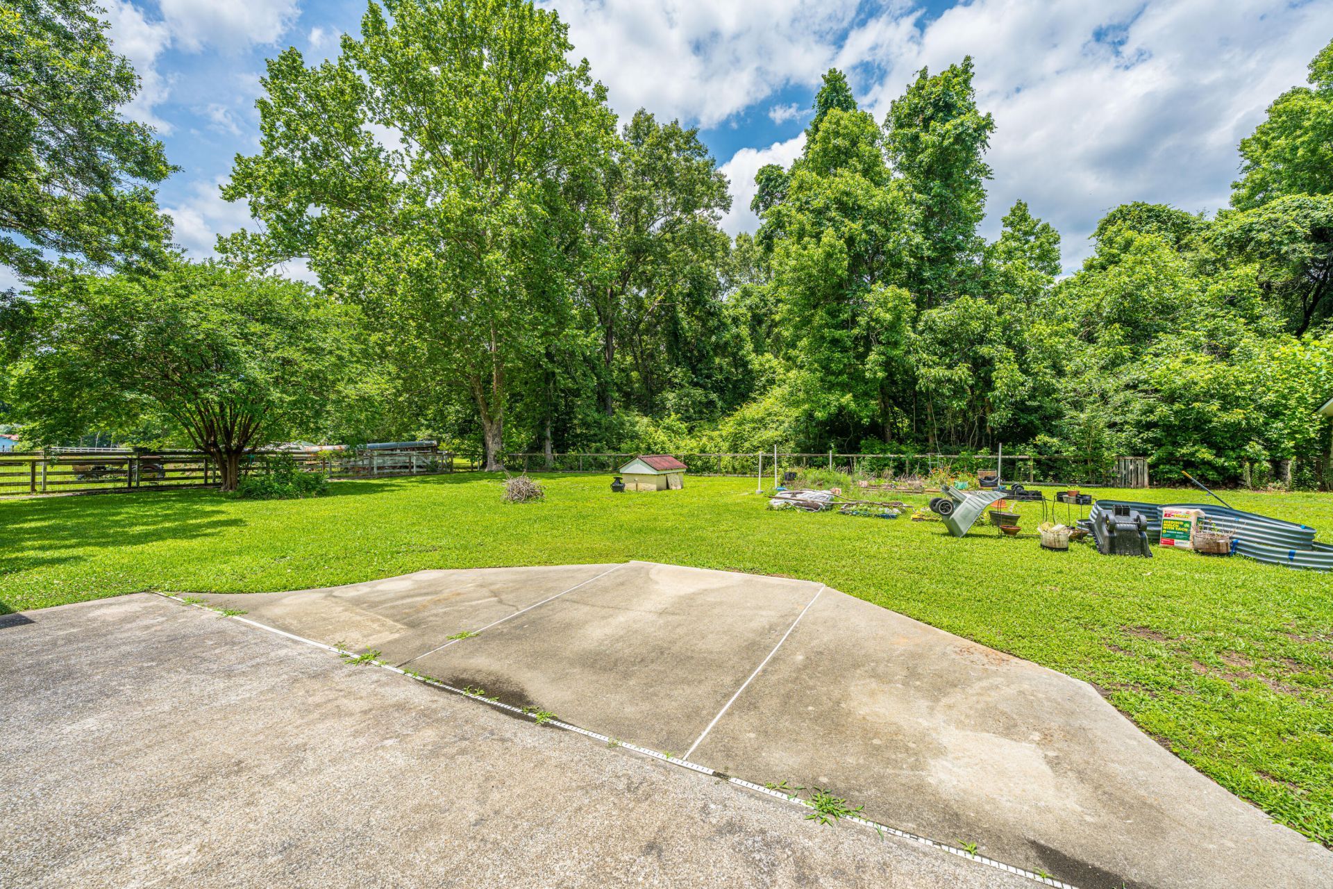 7372 Commodore Road Photo 36