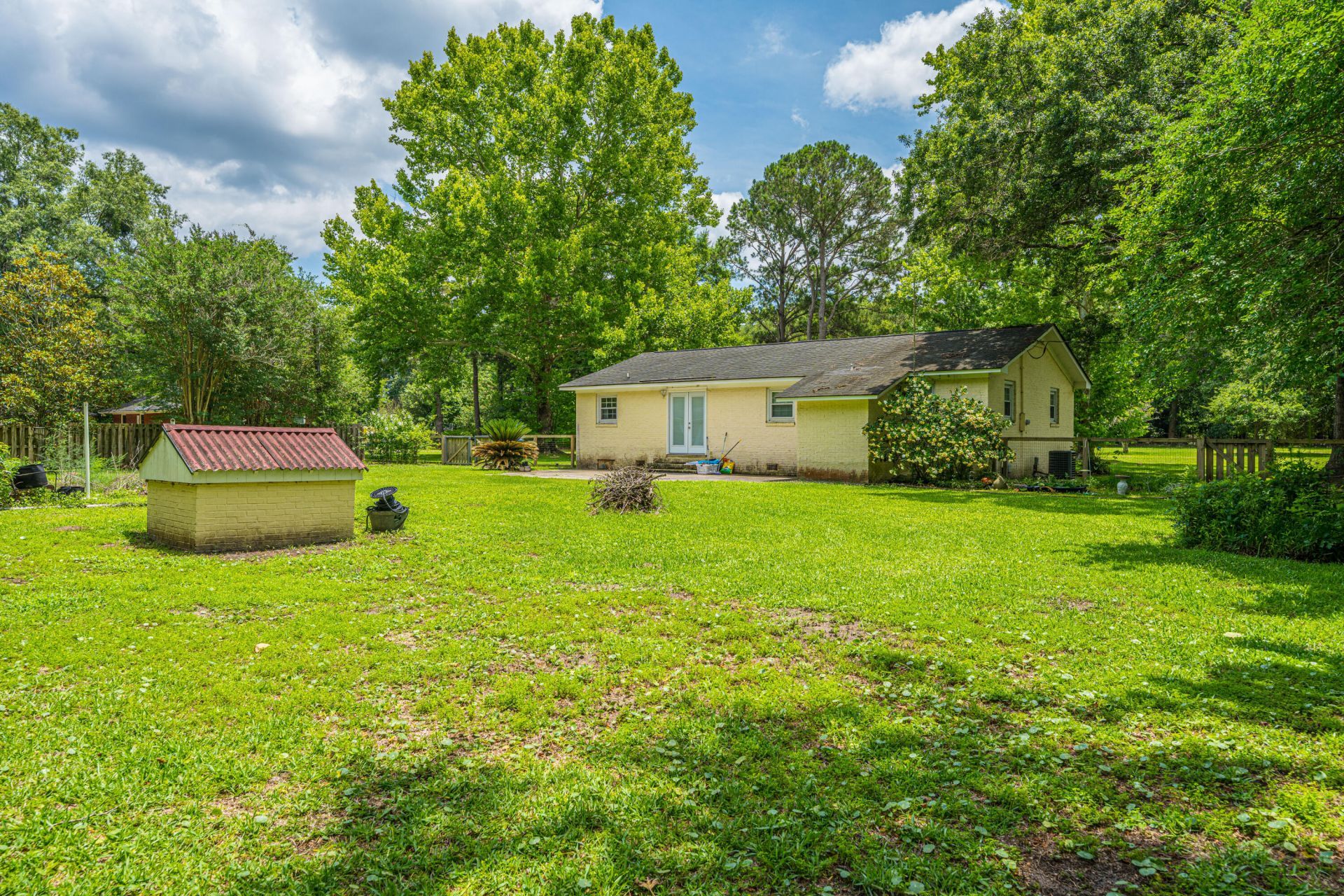7372 Commodore Road Photo 40