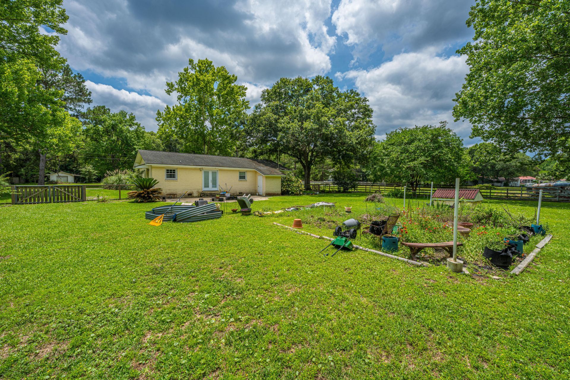 7372 Commodore Road Photo 42