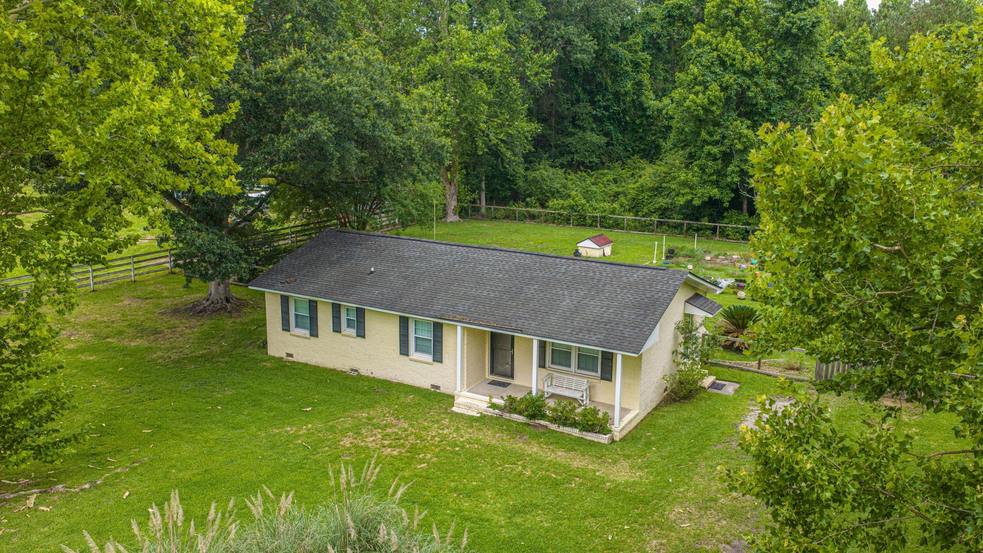 7372 Commodore Road Photo 44