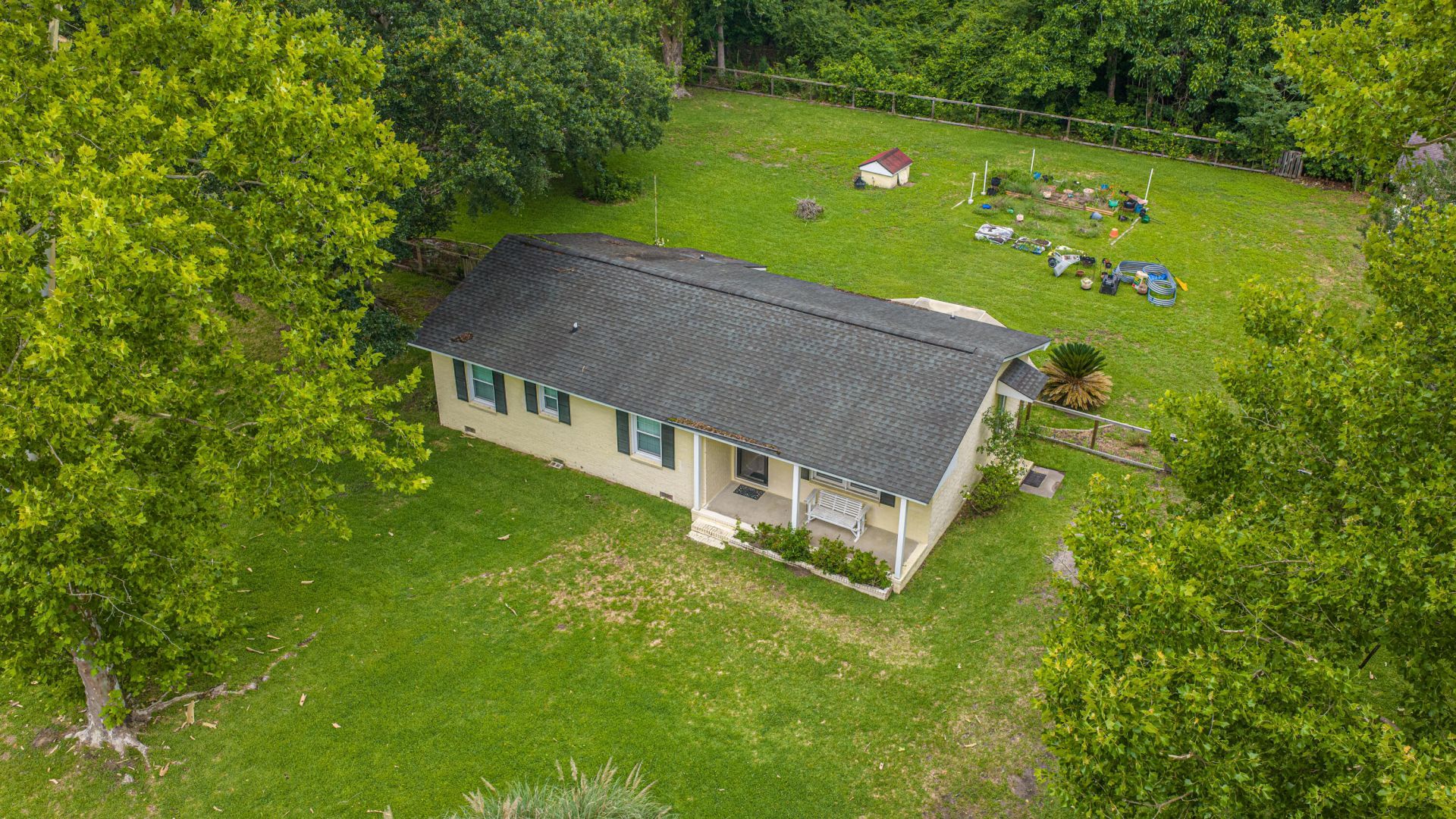 7372 Commodore Road Photo 45