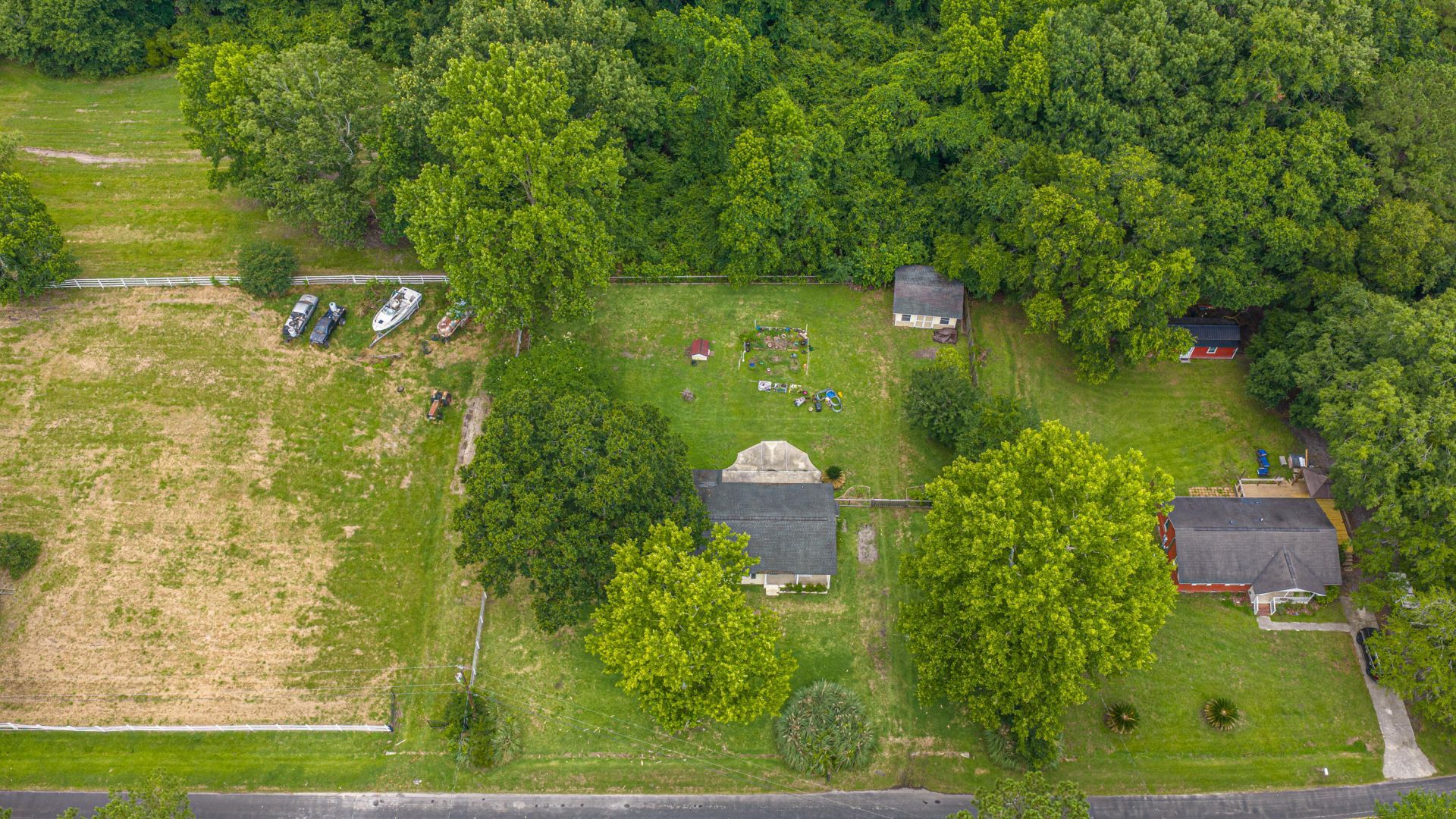 7372 Commodore Road Photo 47